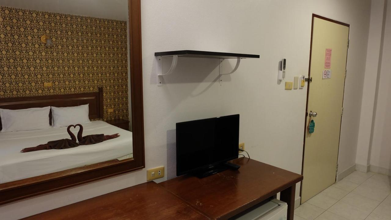 Sawasdee Mansion Hotel Patong Buitenkant foto